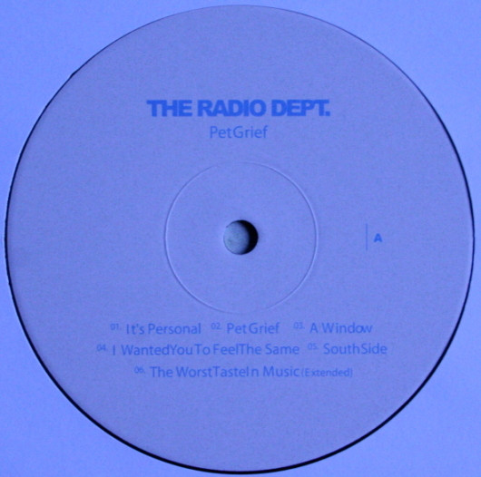 The Radio Dept. – Pet Grief – photo 2 of 2