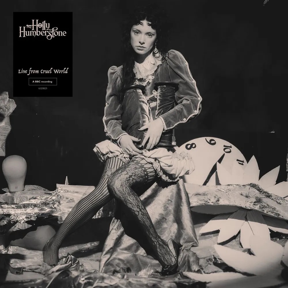 Holly Humberstone – Live from Cruel World